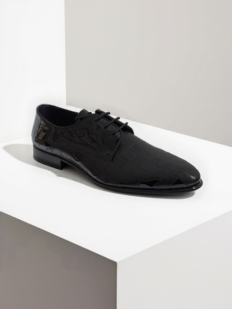 Black Valérius Shoe