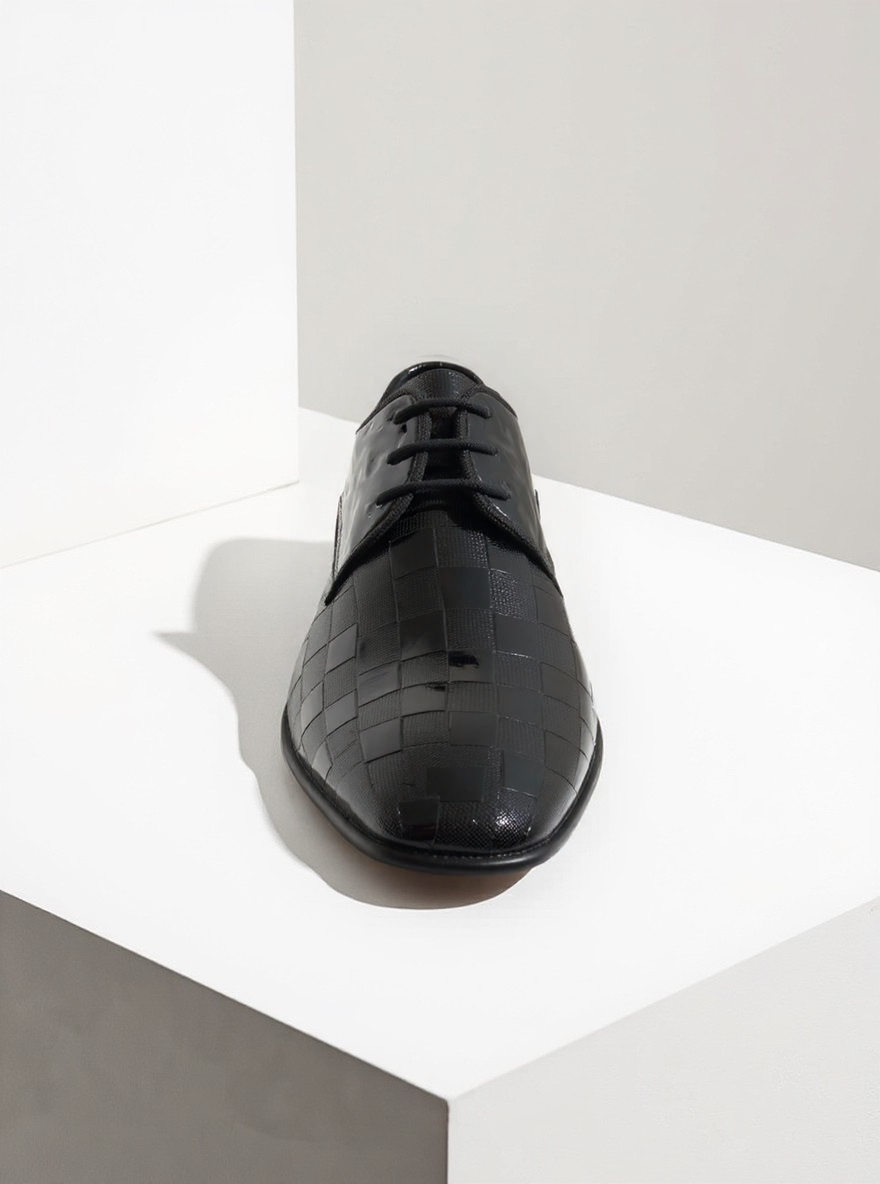 Black Valérius Shoe